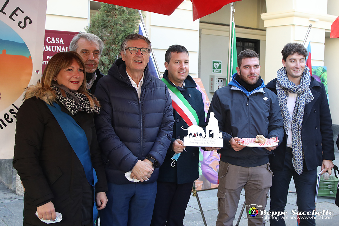 VBS_6099 - 10.ma Fiera Nazionale del Tartufo e Fiera dei Santi.jpg
